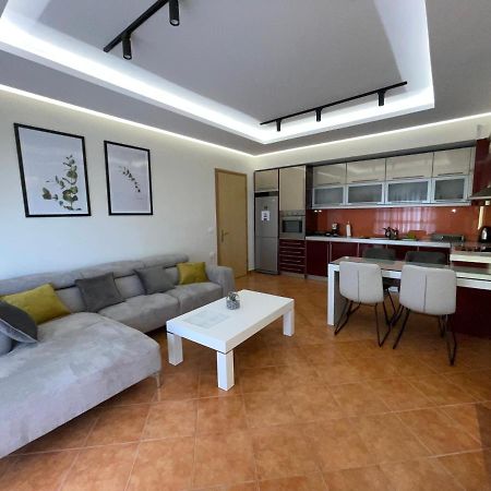 Saranda Central Apartment Exterior photo