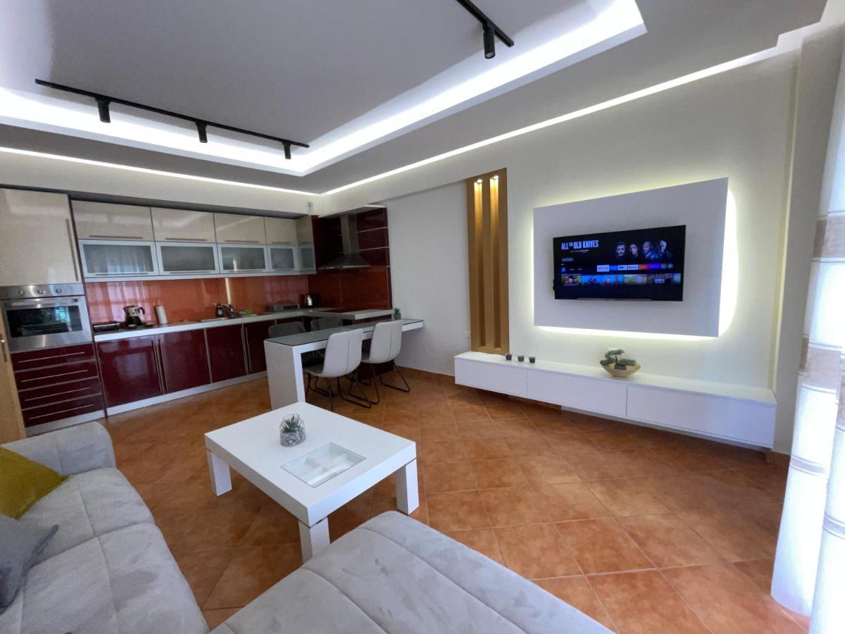 Saranda Central Apartment Exterior photo