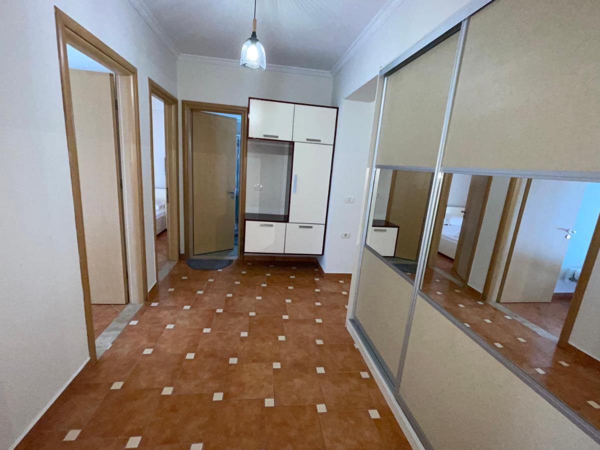 Saranda Central Apartment Exterior photo